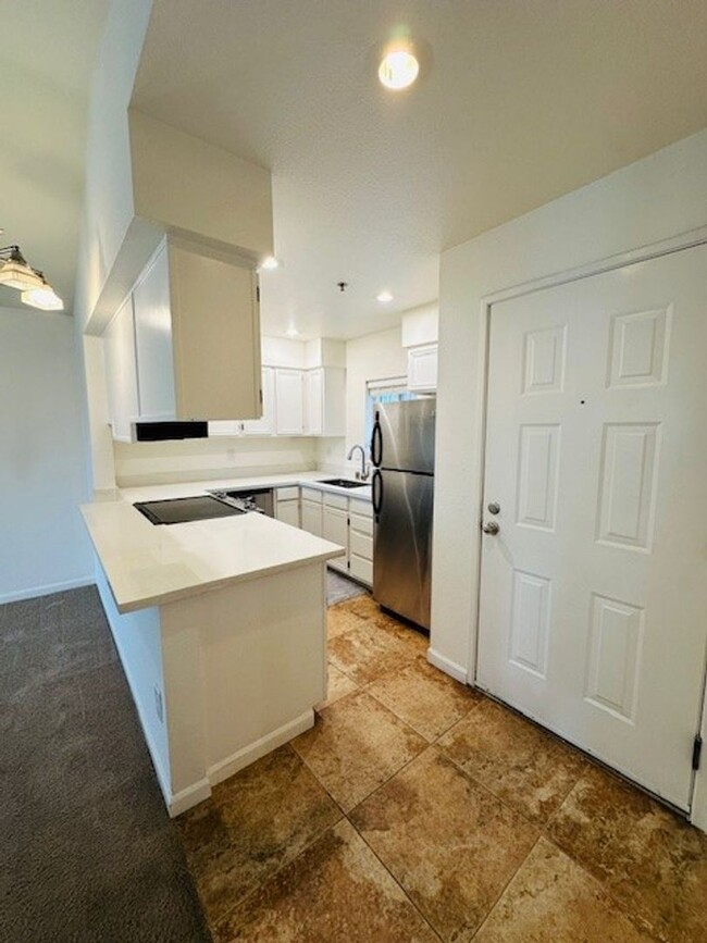 Foto del edificio - 2Bd/2Ba Bellevue Condo