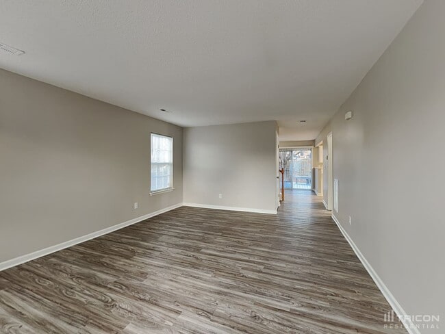 Building Photo - 6826 Squirrels Foot Ct