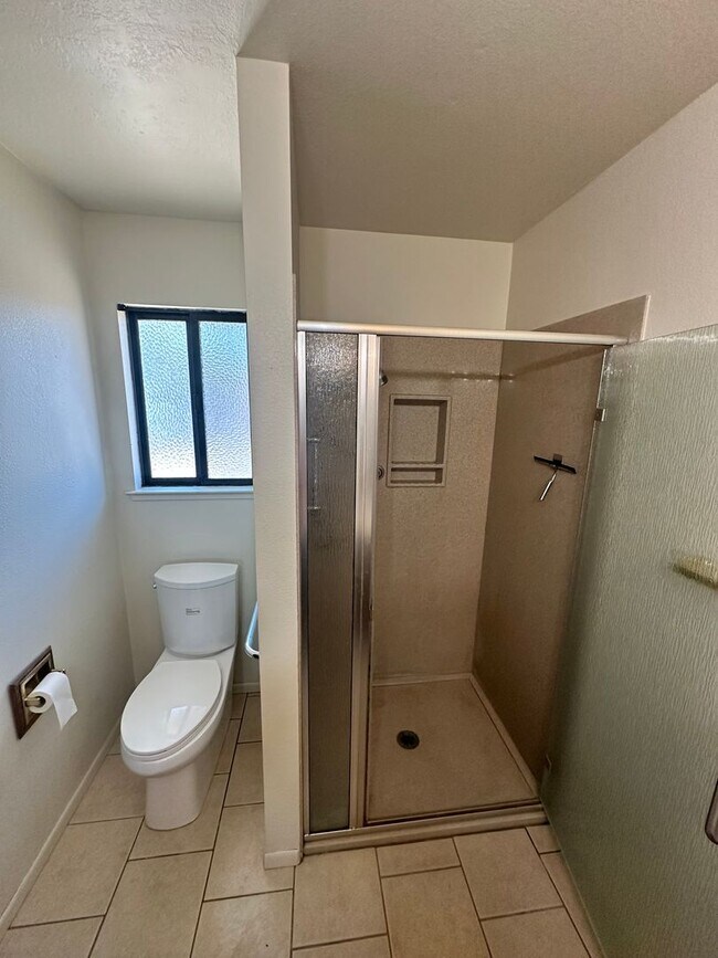 Foto del edificio - 1 Story Home in Emerald Park