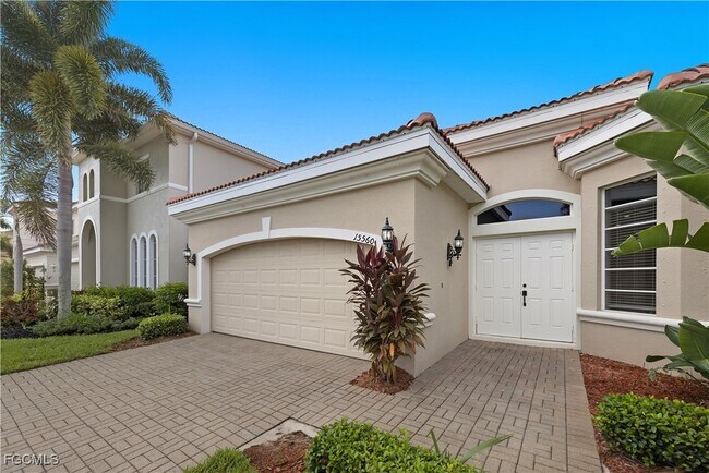 Foto del edificio - 15560 Laguna Hills Dr