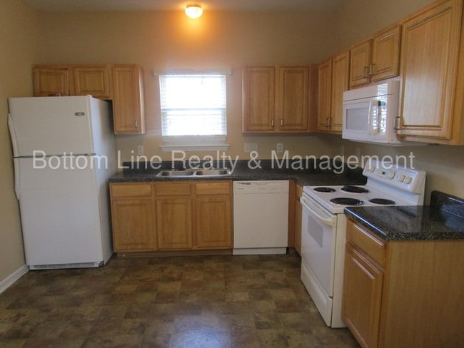Building Photo - 6212 Derryfield Dr
