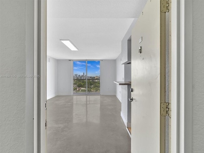 Foto del edificio - 816 NW 11th St