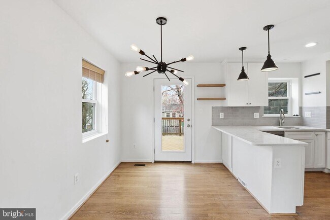 Foto del edificio - 2306 Riverview Terrace