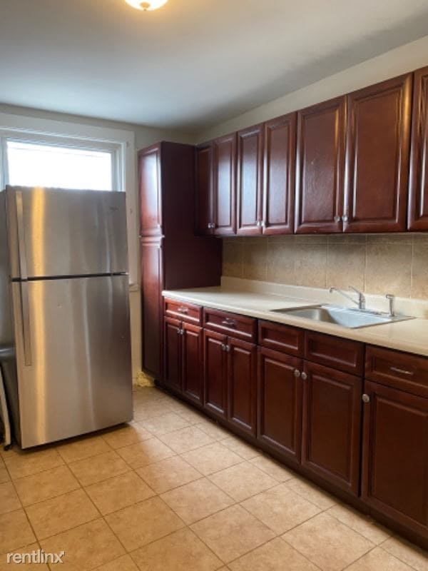Primary Photo - 2 br, 1 bath Apartment - 340 E 31 st 3 Unit 3