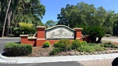 Building Photo - 211 Colima Ct