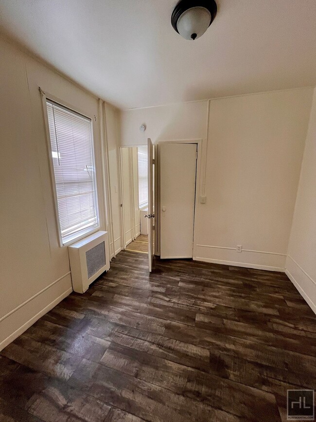 Building Photo - Cedar St,Yonkers