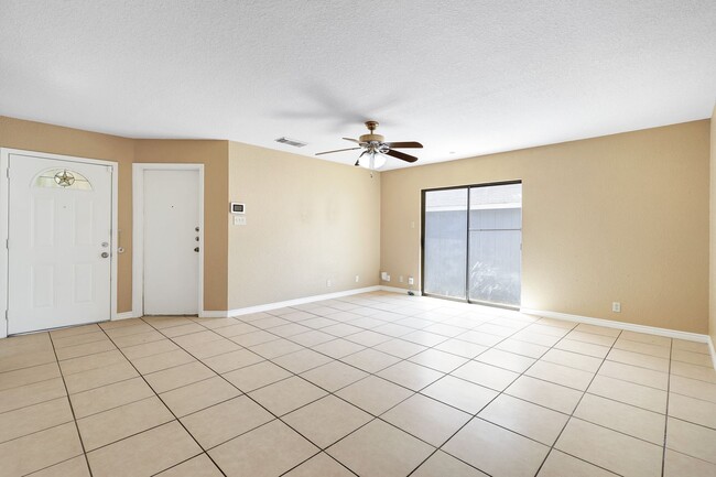 Building Photo - Beautifully Updated Single-Story Home Near...