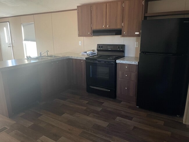 Building Photo - 4516 S Campobello Ave