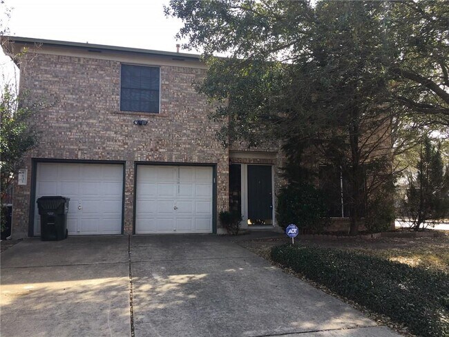 Foto del edificio - 9631 Copper Creek Dr