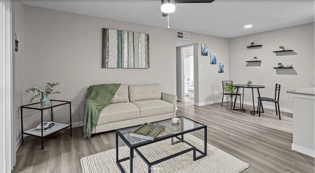 Building Photo - 6776 Westcreek St S