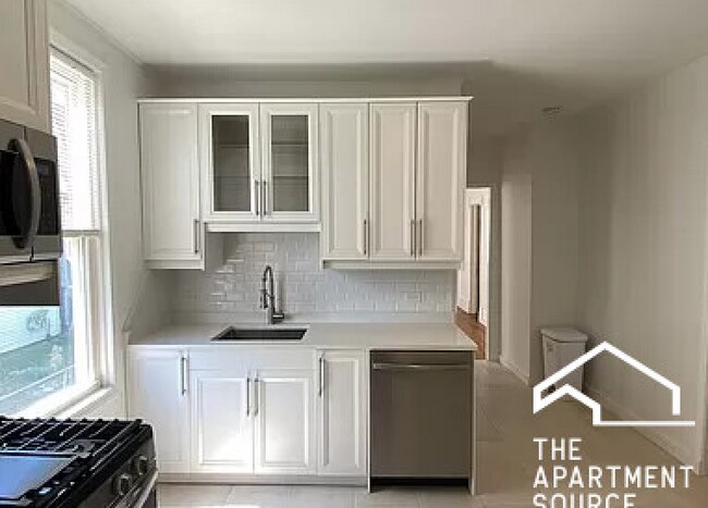 Foto del edificio - 3331 N Whipple St