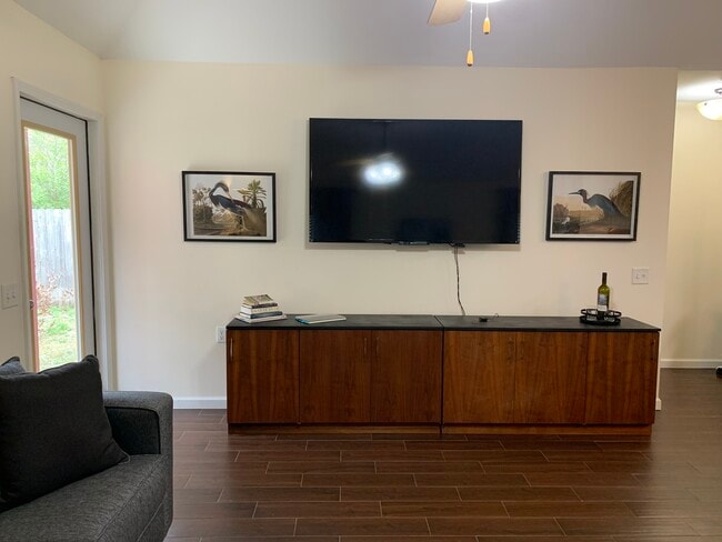 Foto del edificio - 1979 Crosscreek Cir