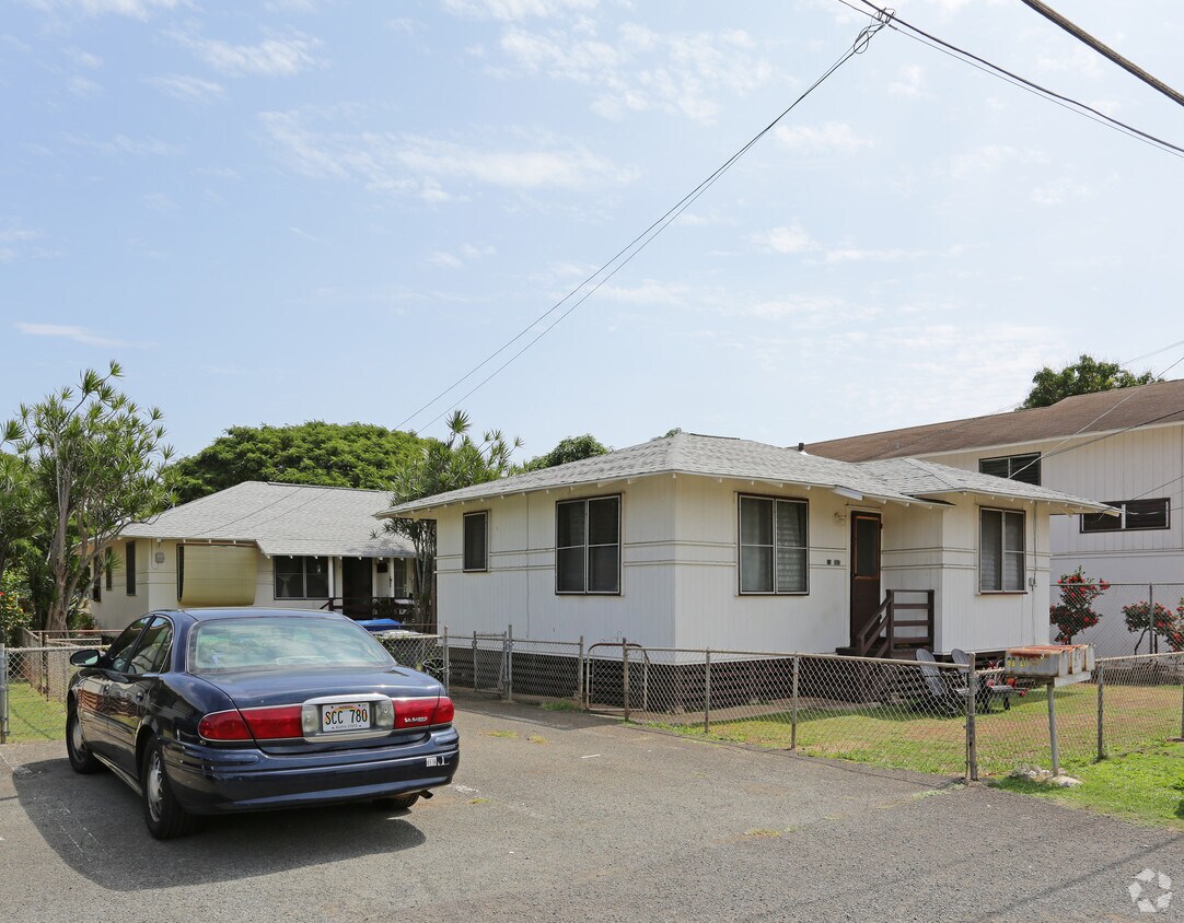 Primary Photo - 98-211-98-217 Kaluamoi Pl