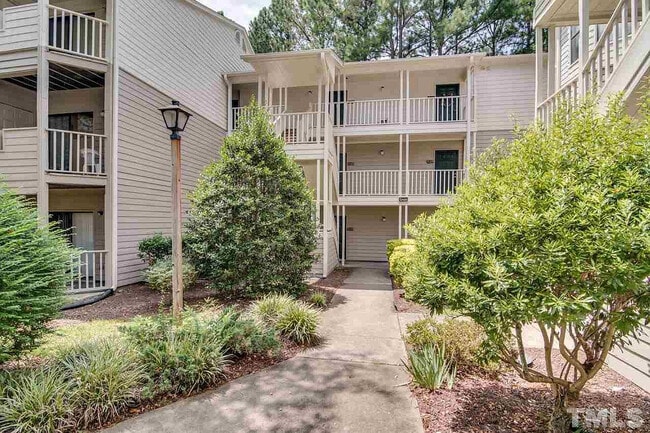 Photo - Room in Condo on Audubon Lake Dr