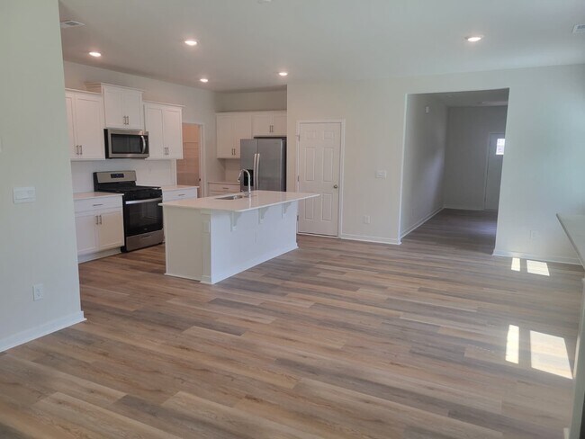 Building Photo - 3535 Cramer Crk Dr