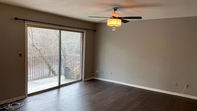 Foto del edificio - 6851 Roswell Rd