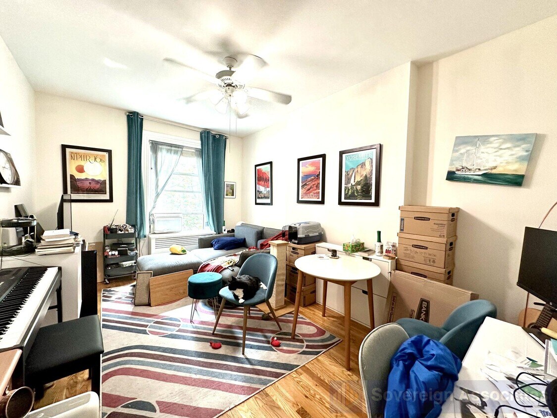 Primary Photo - 318 West 107th Street