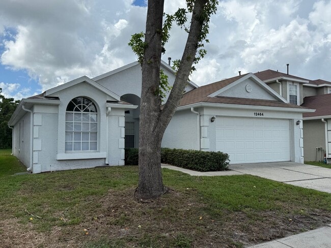 Photo - 12464 Castlemain Trl. House