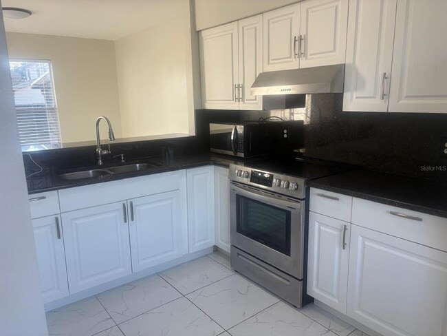 Foto del edificio - 3216 Hempstead Ave