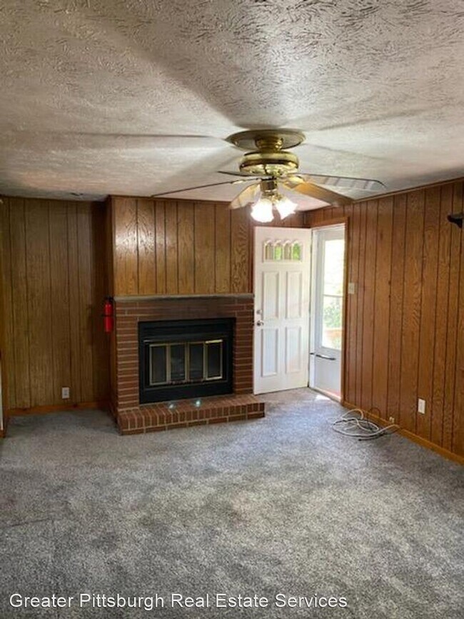 Foto del edificio - 3 br, 1.5 bath House - 624 Macfarlane Dr.
