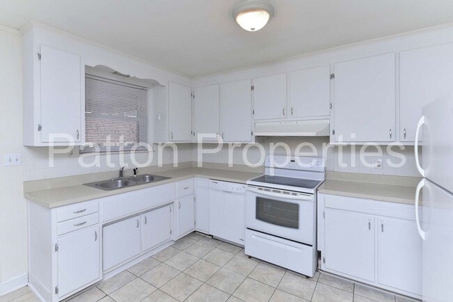 Foto del edificio - 3017-3019 Longleaf Road - Inside CoC - R13...