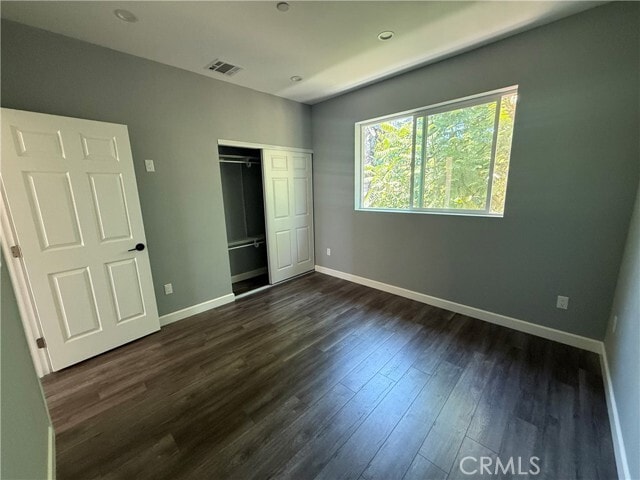 Foto del edificio - 15362 Valerio St