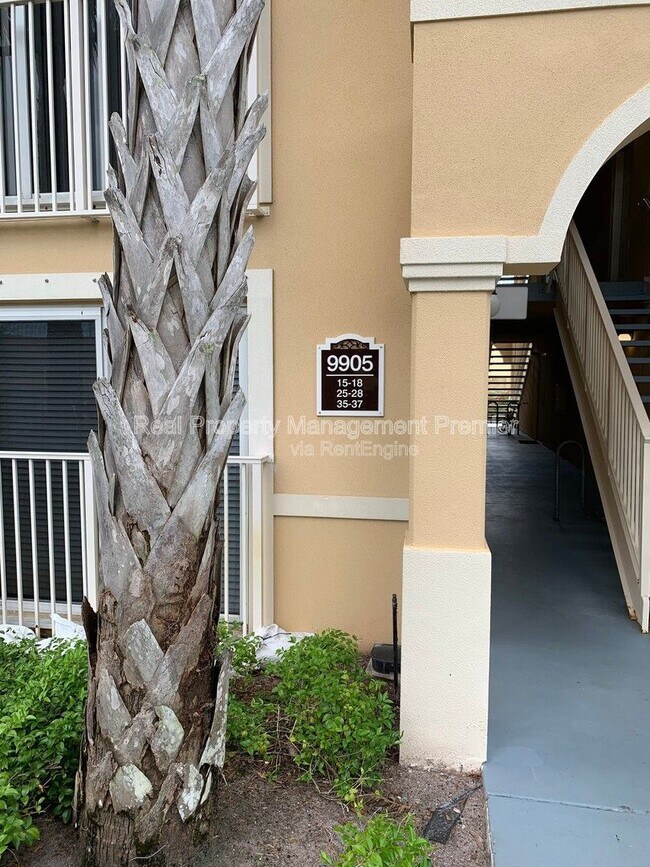 Building Photo - 9905 Westwood Dr