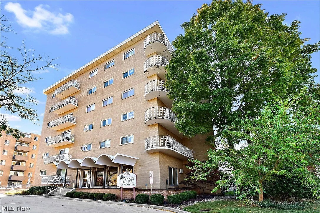 Foto principal - 14567 Madison Ave