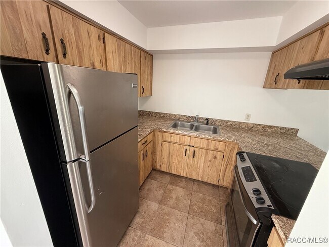 Foto del edificio - 412 Tompkins St