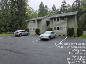 Building Photo - 5810 186th Ave E