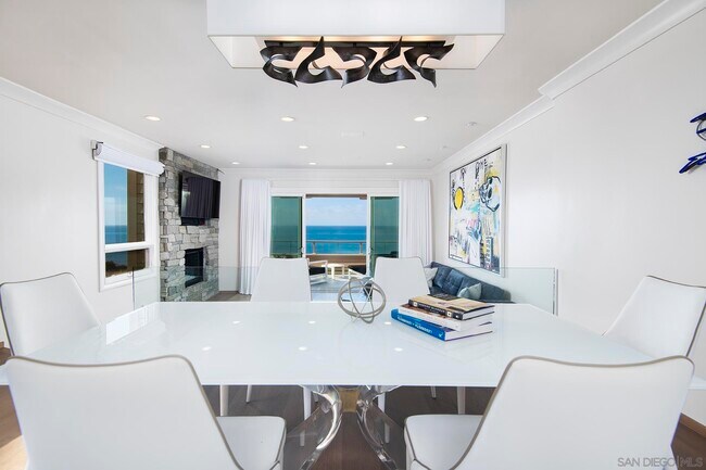 Building Photo - 270 Surfview Ct