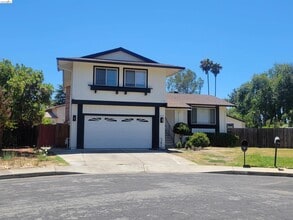 Building Photo - 2210 Sierra Ct