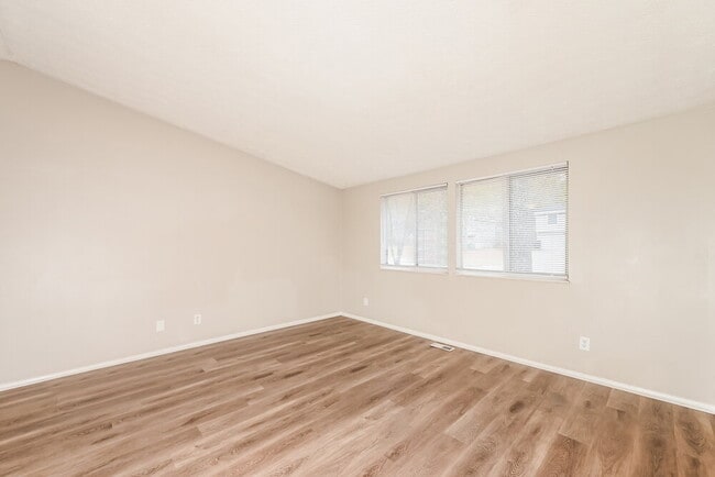 Building Photo - 1876 Corduroy Ct