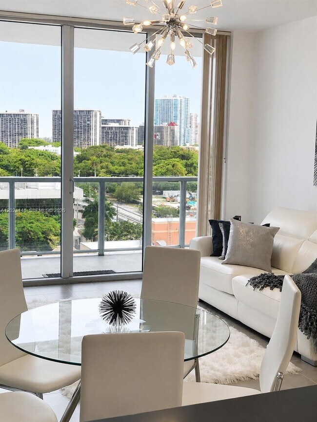 Foto del edificio - 79 SW 12th St
