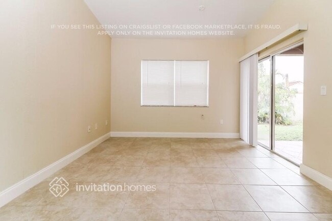 Building Photo - 8723 NW 142nd Ln