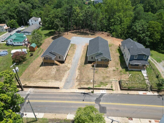 Foto del edificio - 40 Hollins Mill Rd