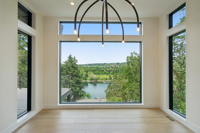 Foto del edificio - 985 SE Rim Rock Ln