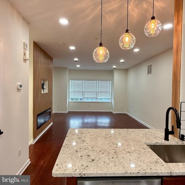 Building Photo - 153 Mercer Ct