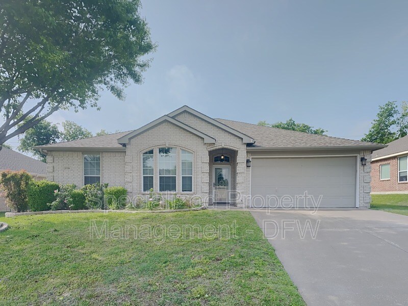 1320 Vernon Castle Ave, Benbrook, TX 76126 House for Rent in Benbrook