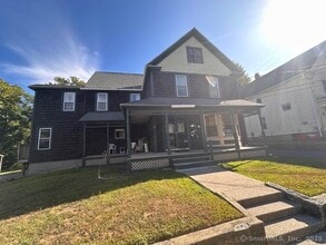 Building Photo - 63 Meridian St