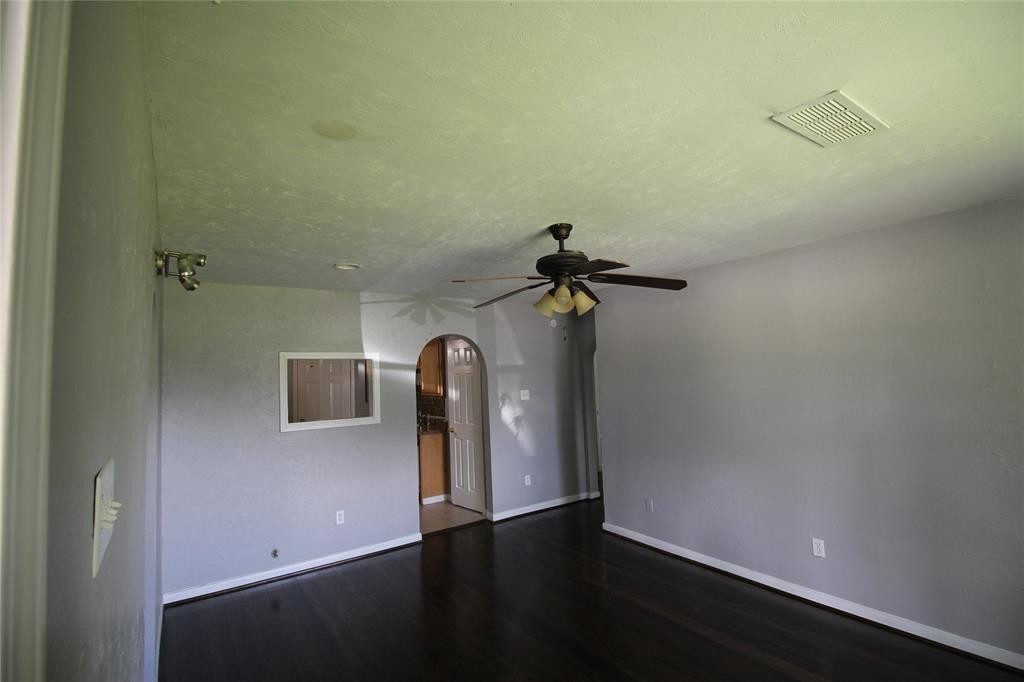 Foto principal - 8703 Othello St