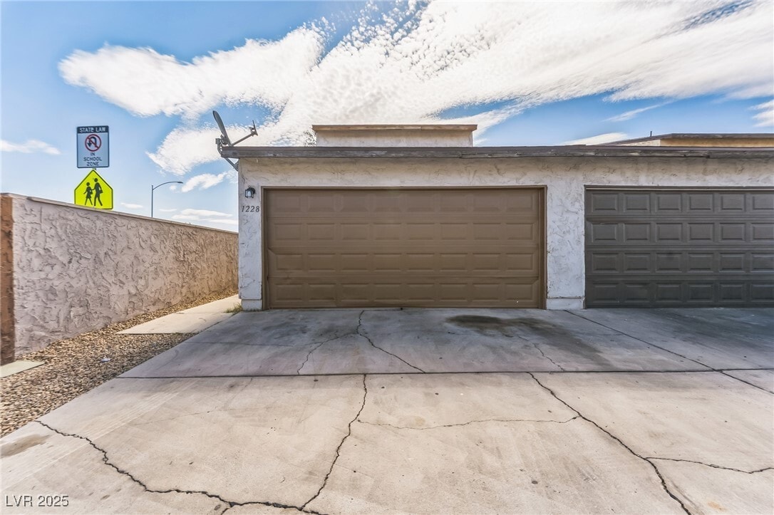 Primary Photo - 1228 Mews Ln