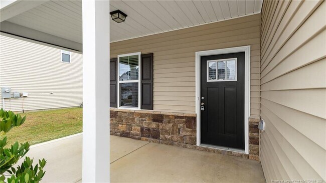 Building Photo - 160 Chatfield Dr.