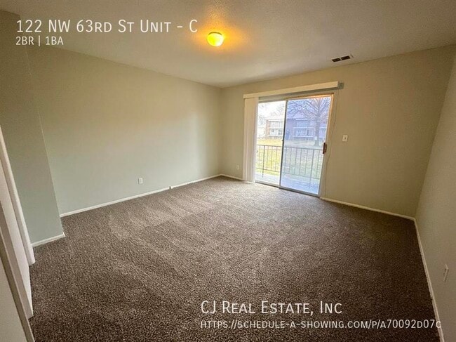 Foto del edificio - 122 NW 63rd St