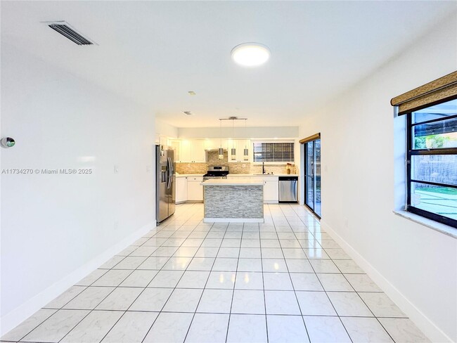 Foto del edificio - 10525 SW 130th Ct