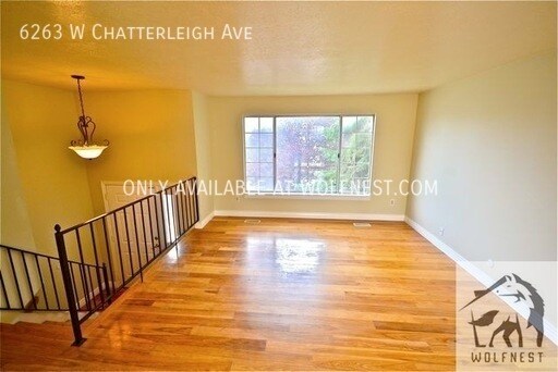 Foto del edificio - No Deposit Option! Gorgeous 3 Bedroom West...