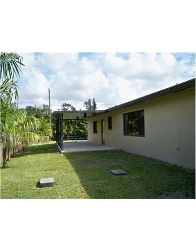 Building Photo - 5201 SW 145th Ave