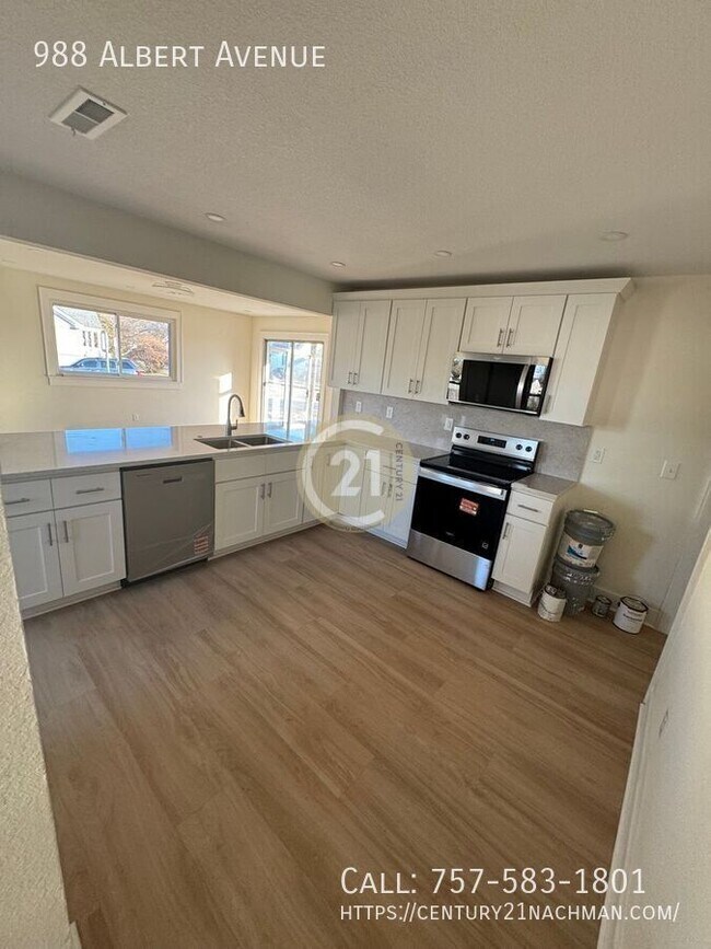 Foto del edificio - 988 Albert Ave