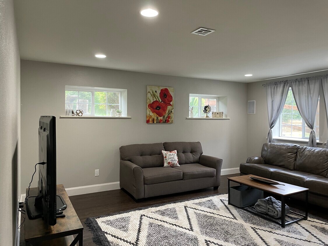 Living Room - 3216 36th Ave NE
