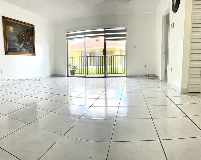 Foto del edificio - 15470 SW 82nd Ln